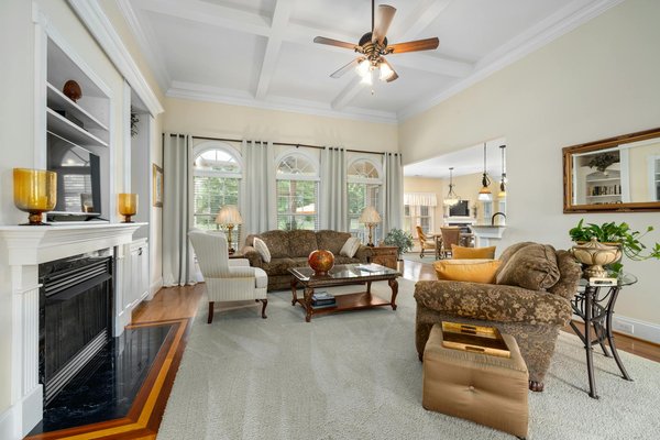 Guide Ultime : Construire Votre Propre Pergola Facilement !